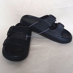 Black CoziSlides with adjustable buckle straps Womens 10, Men 7.5